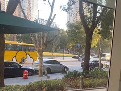 -星巴克臻选(湖滨道店)