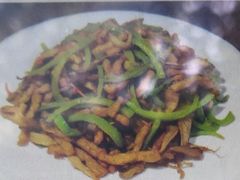 平菇炒素肉丝-天天向上素食餐厅(五台山店)