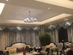 -沪华海鲜大酒楼(南汇店)