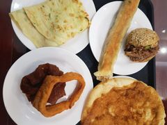 -聚德华天护国寺小吃(甜水园店)