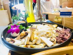 -一朵菌·野生菌探索家火锅(南亚店)