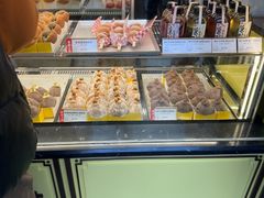 -85度C(生甜甜圈研究工坊·上海松江人民北路店)