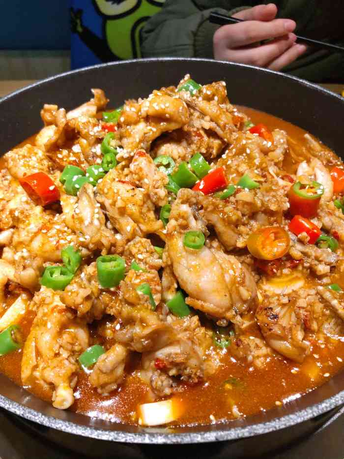 蛙喔·炭烧牛蛙·烧烤(湖州长兴九汇城店)-"[薄荷]环境:环境其实挺好