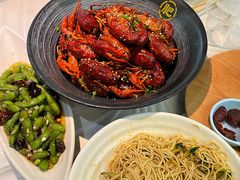 -肥肥虾庄·金牌油焖大虾(沙湖店)