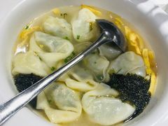 手包菜肉馄饨-930私房菜(欧阳路店)