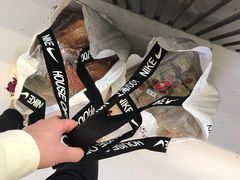 -白玉兰食品甜凤店(合生汇店)