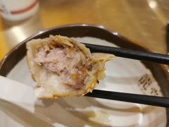 -龍堂蟹黄小笼包(德思勤四季汇店)