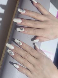 -瞧·享轻奢美甲美睫