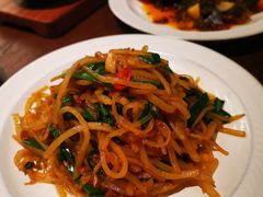-肆海小川菜酒馆Wine Bistro (青年路店)