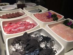 -海底捞火锅鲜切牛肉主题店(长寿路店)