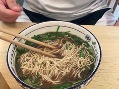 -镇南锅盖面馆(解放路店)