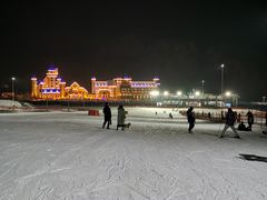 -荣盛康旅野三坡滑雪场