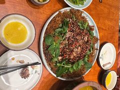 -老滇山寨•云南特色菜•地方菜•民族风情歌舞表演(金碧店)