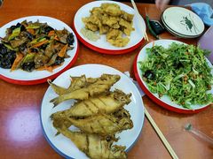 -锅贴王海鲜小馆