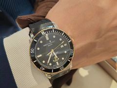 -亨吉利世界名表中心(华润万象城店)