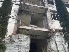 -四川汶川特大地震漩口中学遗址