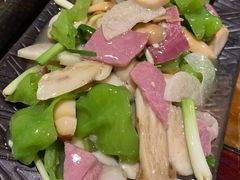 火腿炒松茸-紫滇源云南生态菜(丹凤街店)