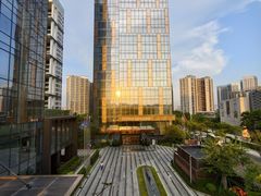 -深圳国际会展中心希尔顿酒店(前海华发冰雪世界店)