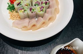 Garlic Pork Rolls with Seasonal Vegetables