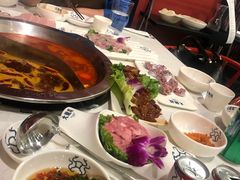 -DaLongYi Hot Pot 大龙燚火锅
