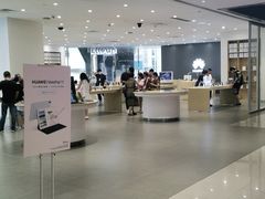 -华为授权体验店(中山公园来福士)
