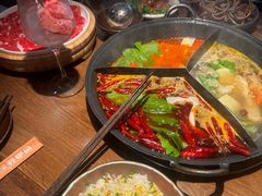 -巴卤社老火锅(财富店)