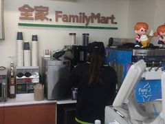-全家便利店(莲花池东路店)