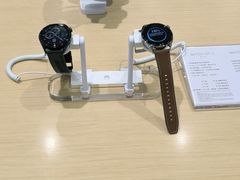 -华为授权体验店(中山公园来福士)