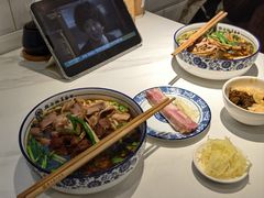 -镇南锅盖面馆(解放路店)