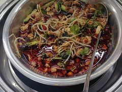 -周良天山牛杂城(天山路总店)