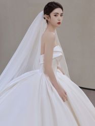 -Lady  Jane高端婚纱礼服馆