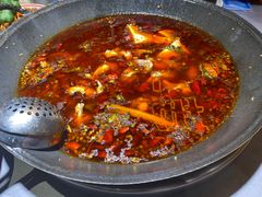 -吃城都·鱼蛙火锅(西玉龙街店)
