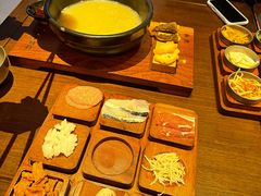 银米·来吃一碗好米线-银米·云南传统过桥米线(双廊黑金冠店)