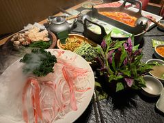 -三出山火锅(南京万象天地店)