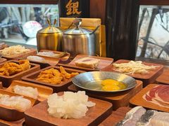 -银米·云南传统过桥米线(双廊黑金冠店)