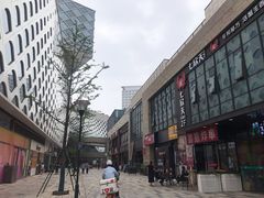 -宝龙城(杭州滨江店)