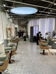 -PE SALON 