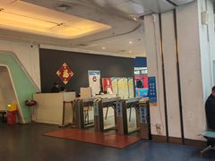 -炫采冰场(红博中央公园商场店)