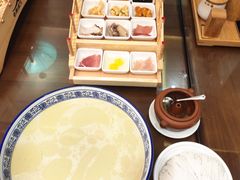-香麒园·过桥米线·南湖雅宴
