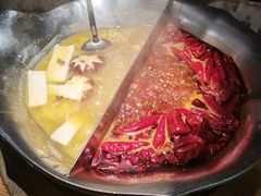 -湊湊火锅·茶憩(杭州湖滨银泰in77店)