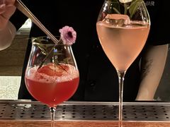 -FOUR PLAY BAR