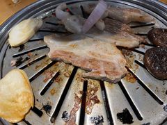 -老炉家木炭烤肉(长江国际店)