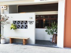 -Café Monson
