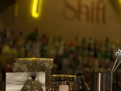 -Shift cocktail bar鸡尾酒吧