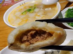 老面土猪肉包-凤起龙游老面包子(凯德晶品店)