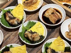 -围炉肉舍•炭烤活鳗•丹东海鲜烤肉(步行街店)