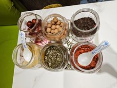 -三江源美食城