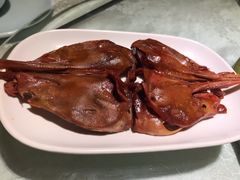 -茸梅路右拐龙虾-农家菜(松江店)