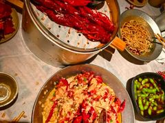 -巴厘龙虾·榜首油焖大虾(音乐学院·沿江酒馆店)