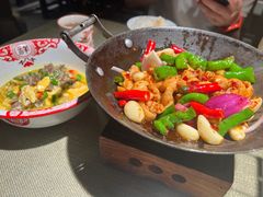 -老湖南民间菜·牛肉十八炒(花都店)